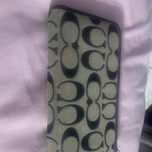 Large Coach Wallet - Picture 2 of 4
